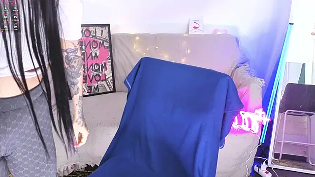 Tiffany lab online show from 10/30/25, 01:20