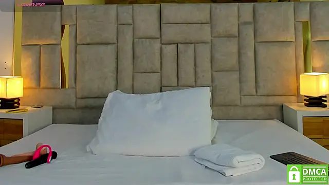 valtira nova online show from 04/19/26, 07:38