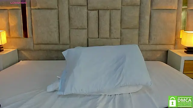 valtira nova online show from 03/24/26, 07:36