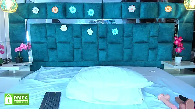 valtira nova online show from 01/07/26, 07:19