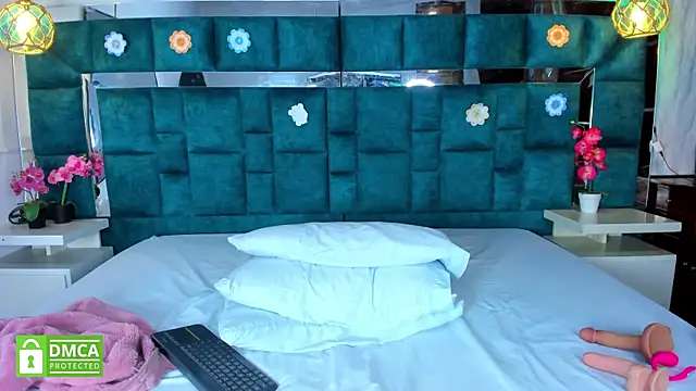 valtira nova online show from 01/11/26, 07:32