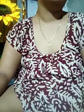 Snapshot of Super-Couple chatting on 05/18/26, 10:58 Super-Couple online show from 05/18/26, 10:58