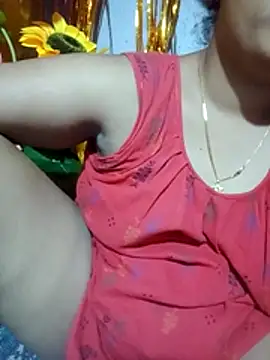 Snapshot of Super-Couple chatting on 05/17/26, 04:51 Super-Couple online show from 05/17/26, 04:51