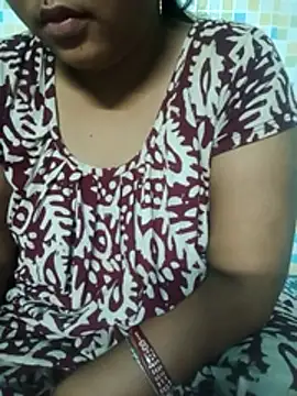Snapshot of Super-Couple chatting on 06/30/26, 04:18 Super-Couple online show from 06/30/26, 04:18
