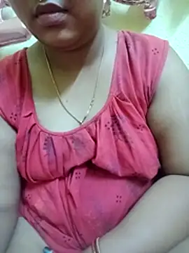 Snapshot of Super-Couple chatting on 05/29/26, 04:02 Super-Couple online show from 05/29/26, 04:02