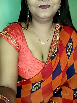 NOTY-LOVE-05 online show from 10/21/25, 03:44