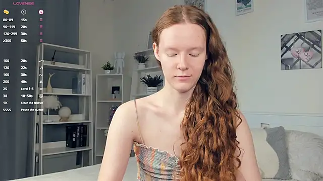 ZaraBluitt online show from 10/02/25, 07:23