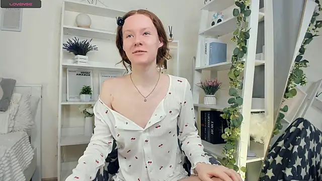 ZaraBluitt online show from 04/15/26, 09:04