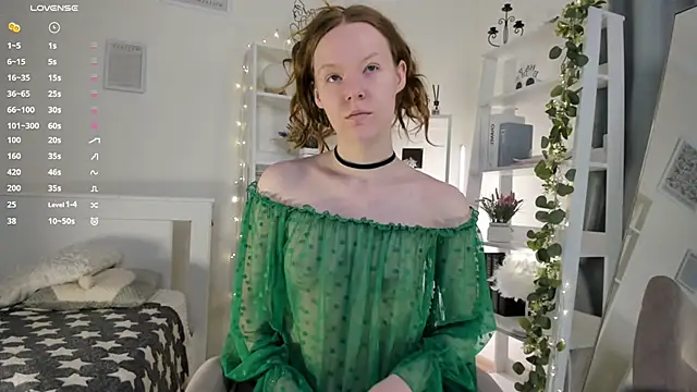 ZaraBluitt online show from 03/12/26, 09:24