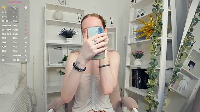 ZaraBluitt online show from 05/21/26, 08:44