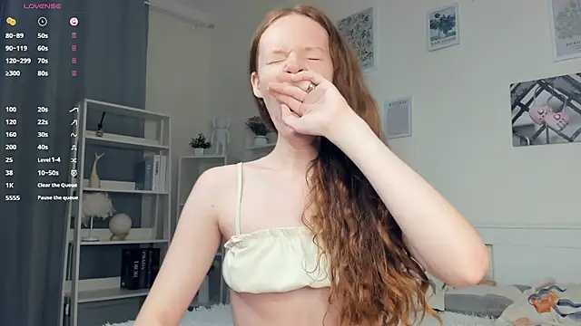 ZaraBluitt online show from 10/12/25, 07:21