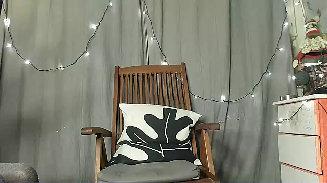 Skinnyshiny boy online show from 01/21/25, 05:27