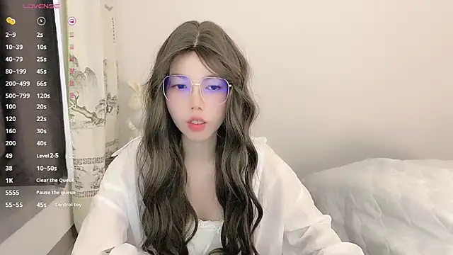 Yuki 111 online show from 12/08/24, 02:35
