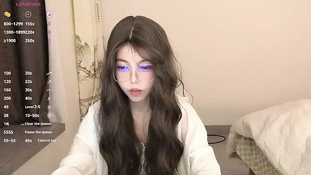 Yuki 111 online show from 12/06/24, 08:10