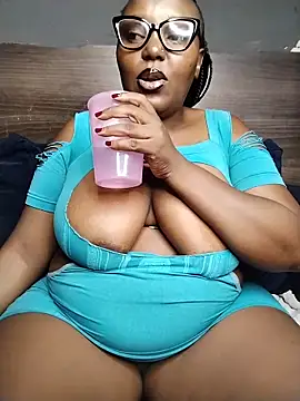 CHERRYYUMMY online show from 04/12/26, 03:21