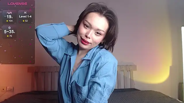 Snapshot of Mellovely chatting on 01/06/25, 03:40 Mellovely online show from 01/06/25, 03:40