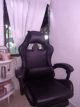 milf venus online show from 11/12/25, 10:02