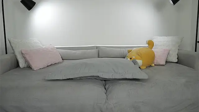 Snapshot of cloesweetdreams chatting on 04/28/26, 12:42 cloesweetdreams online show from 04/28/26, 12:42