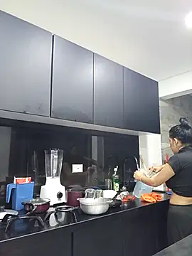 Sofi hot 4m online show from 02/24/26, 01:28