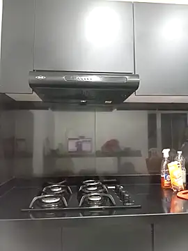 Sofi hot 4m online show from 04/11/26, 06:55