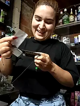 alexax0 online show from 02/12/25, 12:48