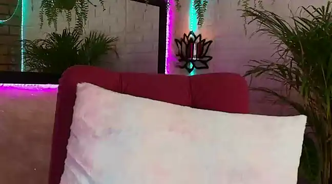 Snapshot of _mamush chatting on 03/07/25, 04:13  mamush online show from 03/07/25, 04:13