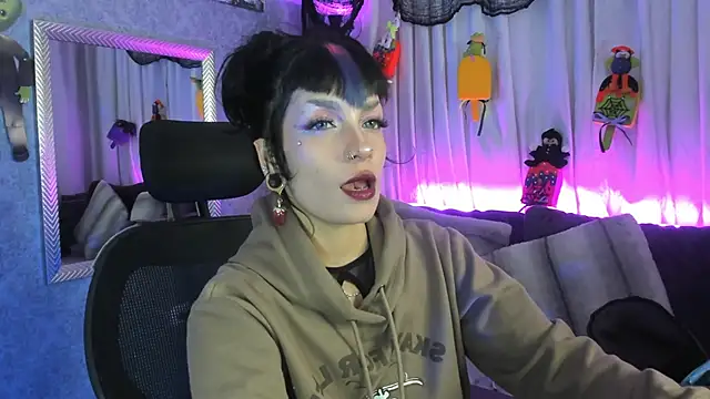  mamush online show from 10/28/25, 02:27