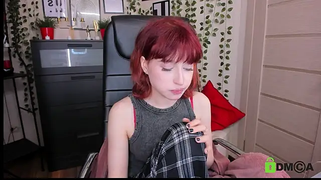 ElizaNik  online show from 06/24/26, 11:24