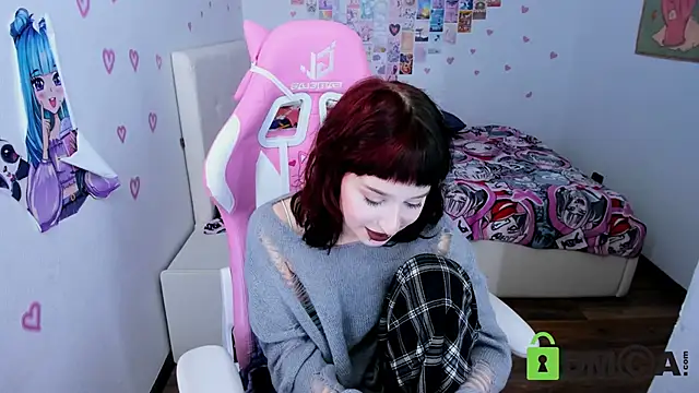 ElizaNik  online show from 01/30/25, 10:41