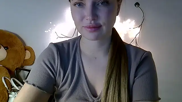 Lucky Anna online show from 03/23/26, 05:57