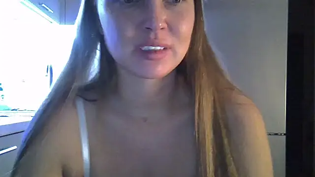 Lucky Anna online show from 11/10/25, 03:06