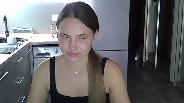 Snapshot of Lucky_Anna chatting on 09/15/25, 05:52 Lucky Anna online show from 09/15/25, 05:52