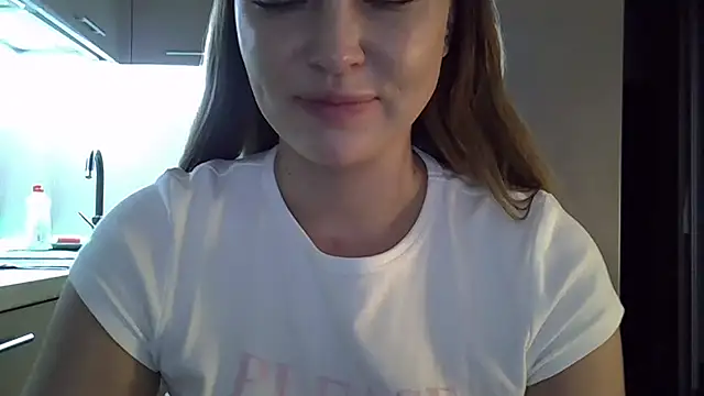 Snapshot of Lucky_Anna chatting on 10/28/25, 01:32 Lucky Anna online show from 10/28/25, 01:32