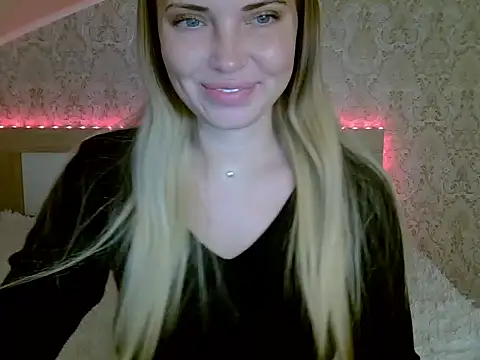 Snapshot of Lucky_Anna chatting on 12/29/24, 04:07 Lucky Anna online show from 12/29/24, 04:07