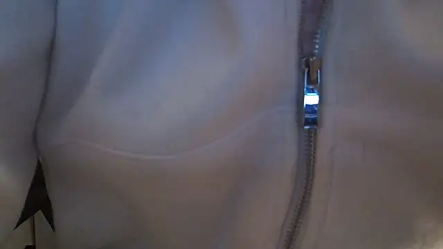 Snapshot of Lucky_Anna chatting on 10/24/25, 08:52 Lucky Anna online show from 10/24/25, 08:52