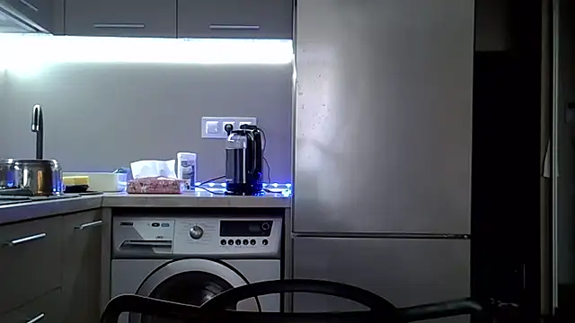 Lucky Anna online show from 03/12/26, 10:08