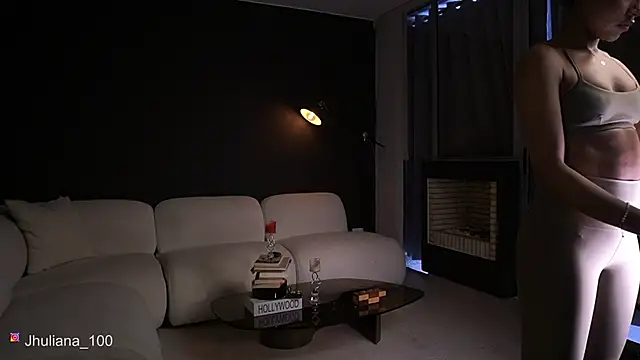 paulacora100 online show from 04/01/26, 09:01