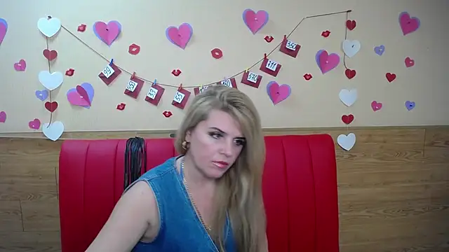 Snapshot of Julya_Barbi chatting on 02/05/25, 03:09 Julya Barbi online show from 02/05/25, 03:09