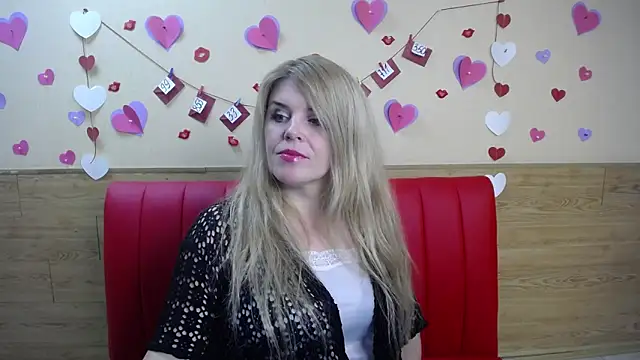 Snapshot of Julya_Barbi chatting on 03/08/25, 05:59 Julya Barbi online show from 03/08/25, 05:59