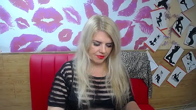 Snapshot of Julya_Barbi chatting on 09/26/25, 05:25 Julya Barbi online show from 09/26/25, 05:25