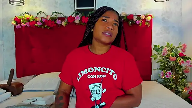 SilvannaFit online show from 12/15/25, 12:00