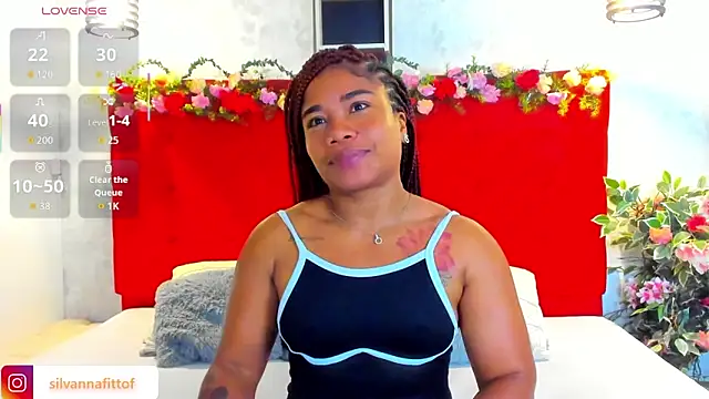 Snapshot of SilvannaFit chatting on 03/18/26, 11:57 SilvannaFit online show from 03/18/26, 11:57