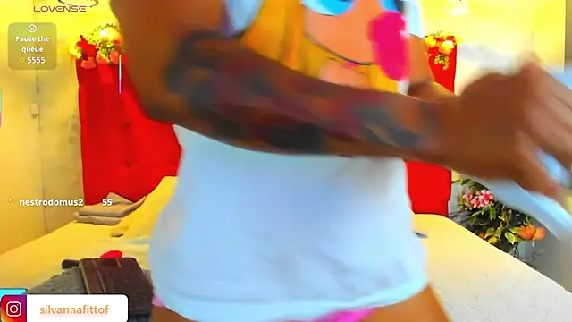 Snapshot of SilvannaFit chatting on 03/09/26, 11:58 SilvannaFit online show from 03/09/26, 11:58