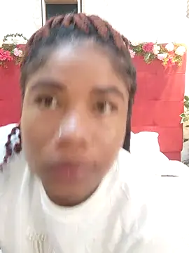 Snapshot of SilvannaFit chatting on 04/05/26, 09:38 SilvannaFit online show from 04/05/26, 09:38