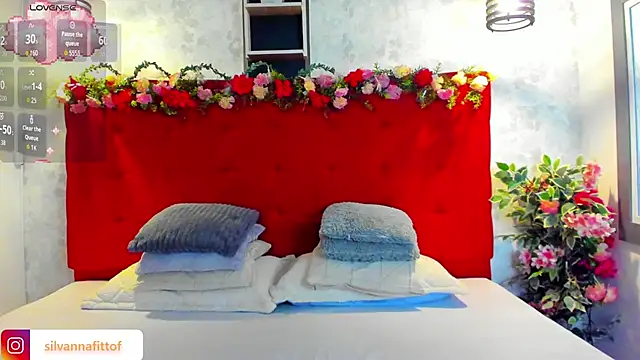 Snapshot of SilvannaFit chatting on 06/23/26, 11:41 SilvannaFit online show from 06/23/26, 11:41