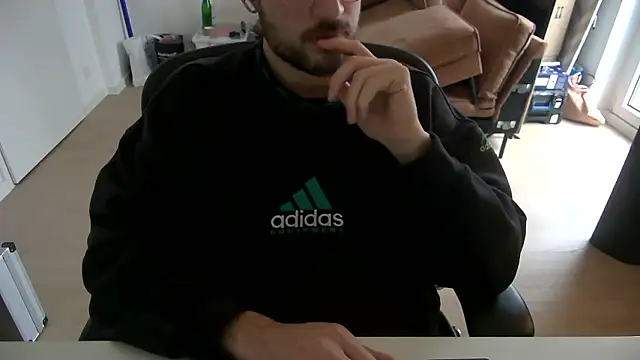 taallguyy 196 online show from 01/09/26, 10:44