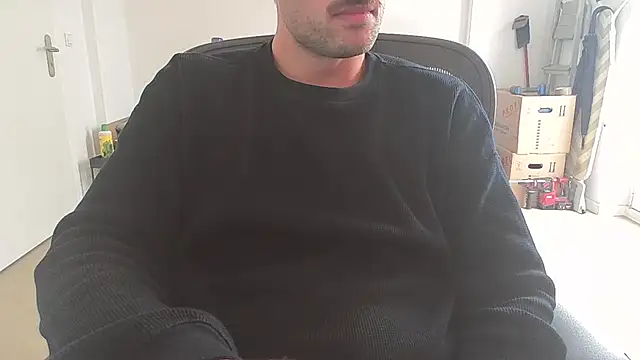 taallguyy 196 online show from 09/30/25, 11:05