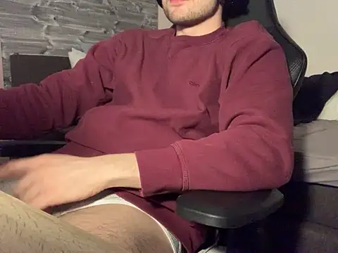 taallguyy 196 online show from 03/16/25, 08:43