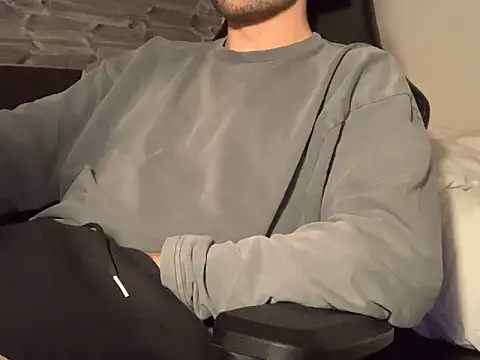 taallguyy 196 online show from 03/20/25, 08:40