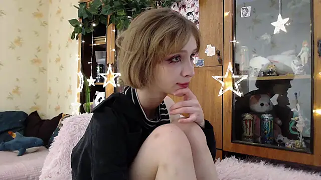 cloudgirrl online show from 03/19/25, 05:28